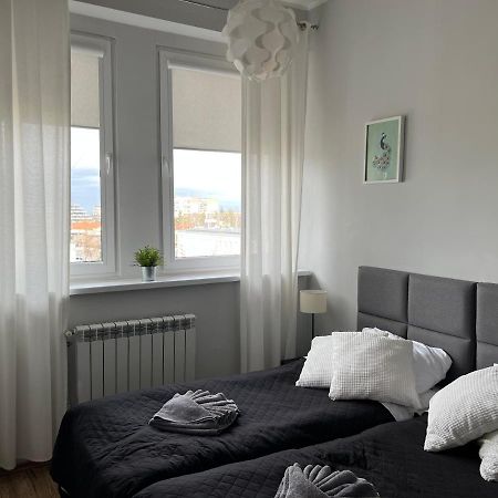 Business Center Appartement Skierniewice Buitenkant foto