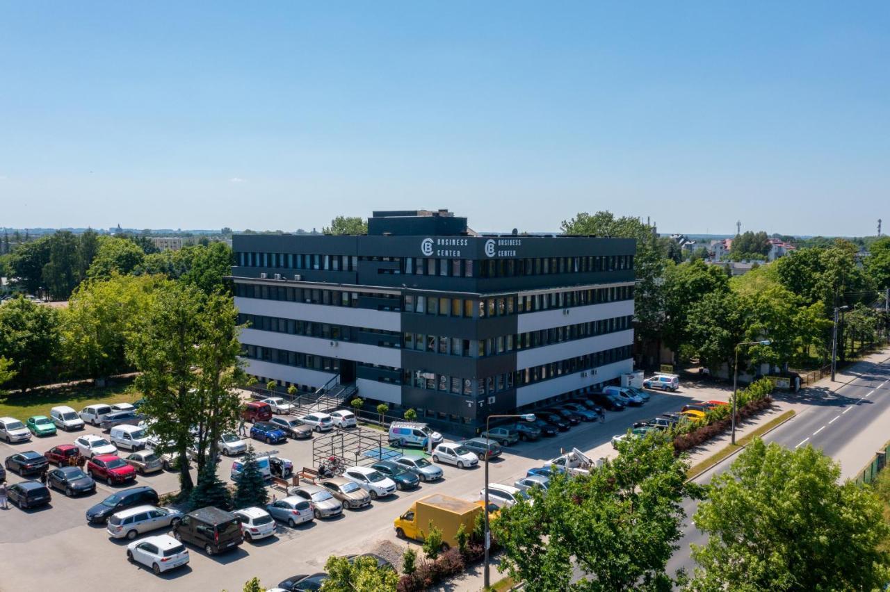 Business Center Appartement Skierniewice Buitenkant foto