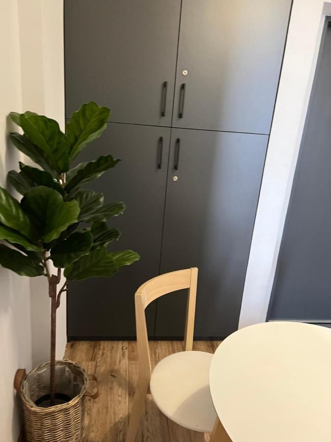 Business Center Appartement Skierniewice Buitenkant foto