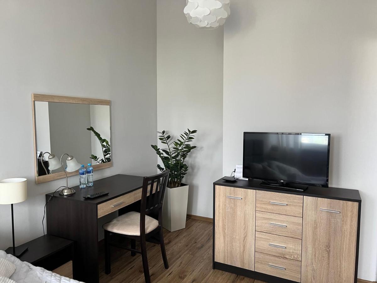 Business Center Appartement Skierniewice Buitenkant foto